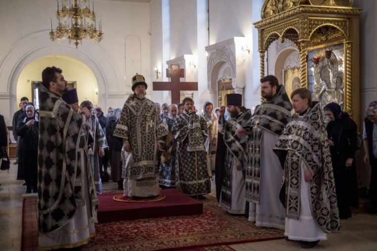 2014_04_14 Архиерейская Божественная литургия