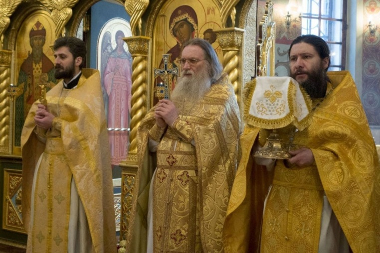 2015_02_09_Тезоименитство отца Иоанна, Божественная литургия