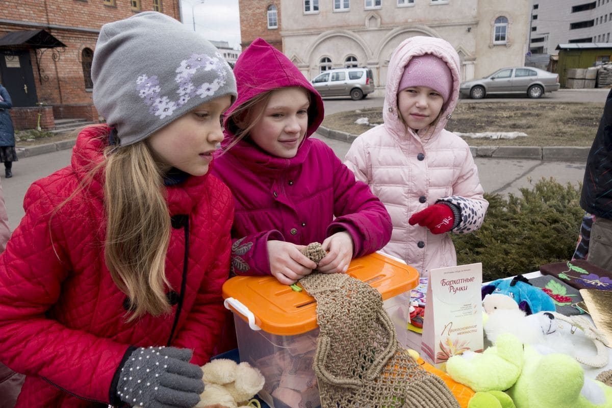 pred_Pashalnaya_yarmarka_2015_12