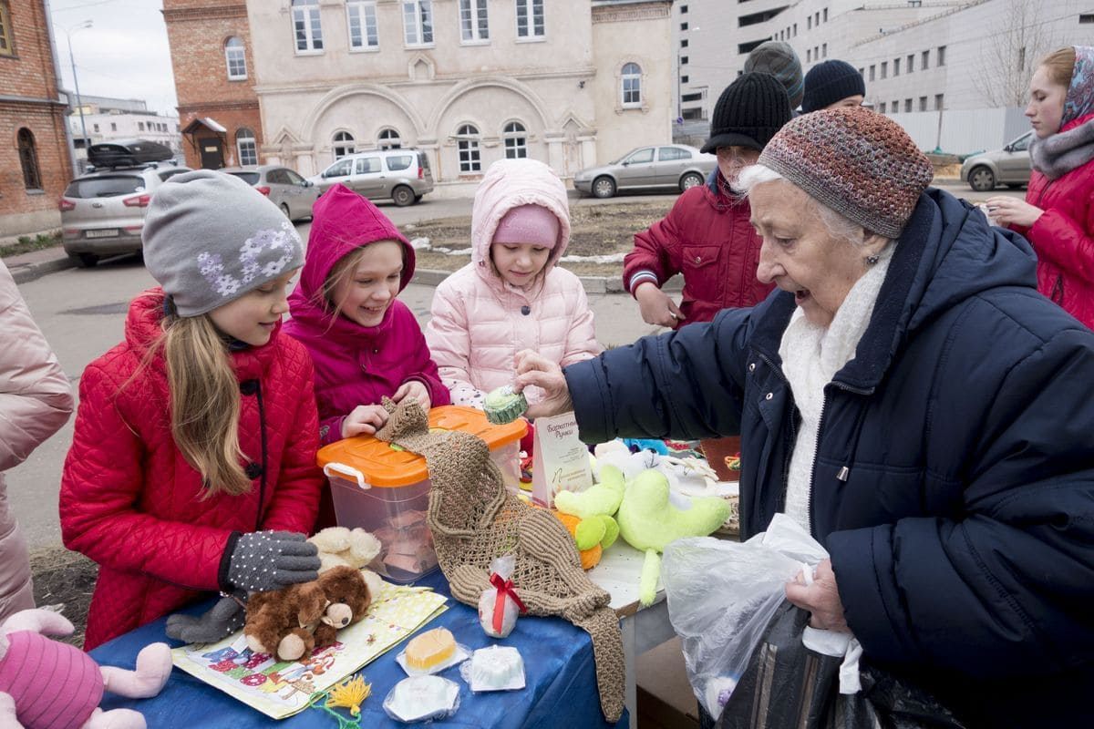 pred_Pashalnaya_yarmarka_2015_14