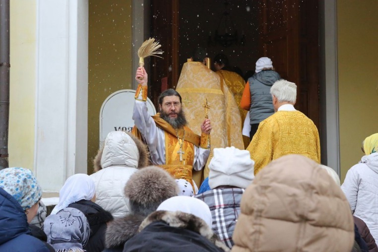 2016_11_14_Престольный праздник больничного храма, молебен и крестный ход