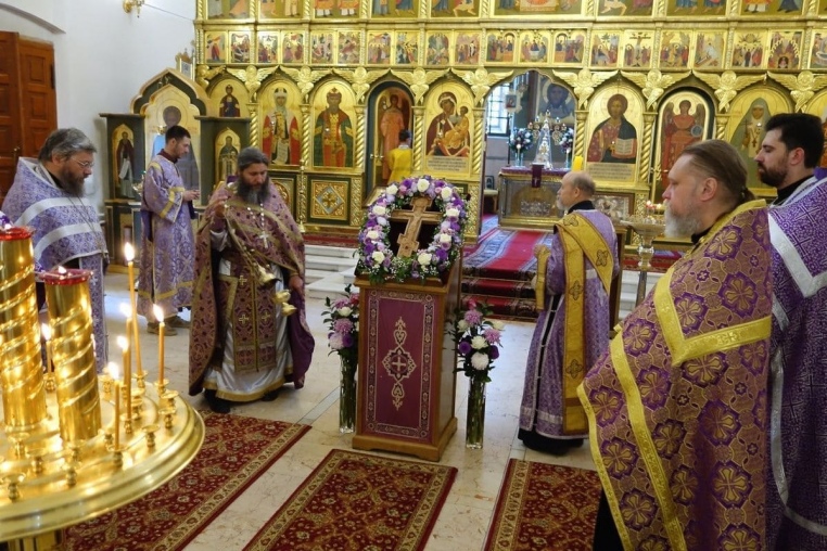 2017_08_13_Произнесение Честных Древ Креста Господня, всенощное