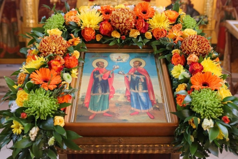 2017_11_14_Престол храма свв. Космы и Дамиана, Божественная литургия