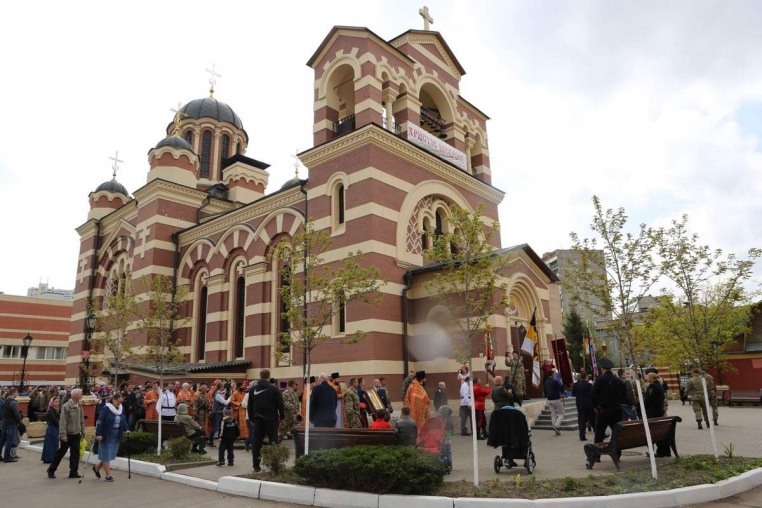 Антипасха, 110-летие храма, крестный ход