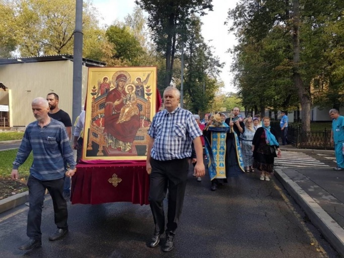 Большой Крестный ход с иконой Божией Матери "Всецарица" 31 августа 2018 года