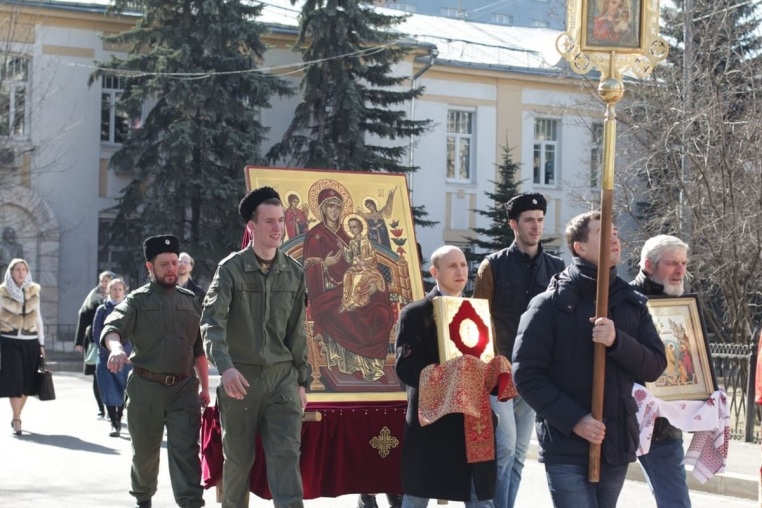 Большой крестный ход с иконой Божией Матери "Всецарица" 14 апреля 2018 года