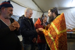 18_04_kormlenie_bezdomnyx_003