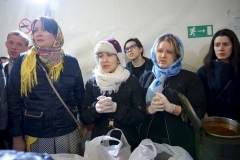 18_04_kormlenie_bezdomnyx_005