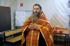 18_04_kormlenie_bezdomnyx_013