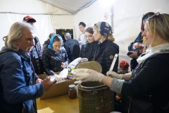 1_18_04_16_Kormlenie_bezdomnyx_006