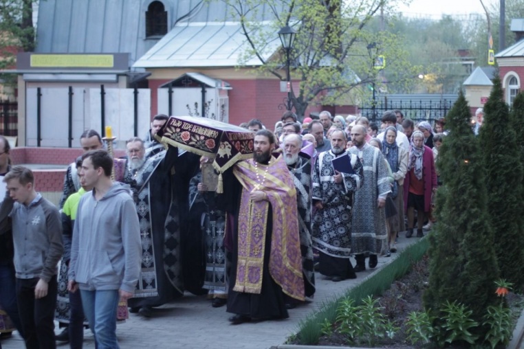 Утреня с чином погребения Господа нашего Иисуса Христа 26 апреля 2019 года